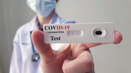 Test na koronawirusa z apteki uwazaj na domowe testy article