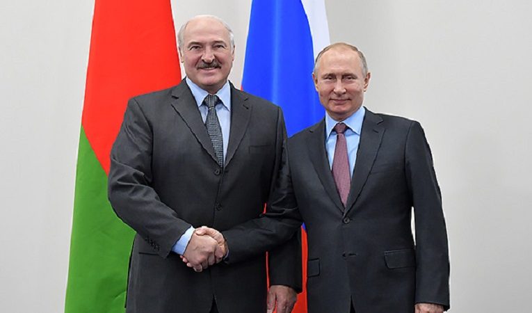 Prezydenci Bialorusi i Rosji Alaksandr Lukaszenka i Wladimir Putin zrodlo president.gov .by 765x450 1