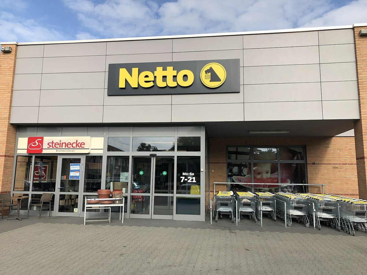 1440px Netto Supermarkt Hennigsdorf 1