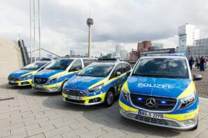 1080px Neue Streifenwagen fur die Polizei vorgestellt