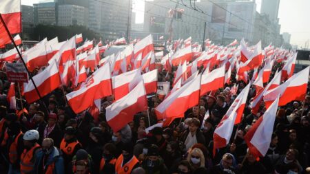 Marsz warszawa Polska flaga