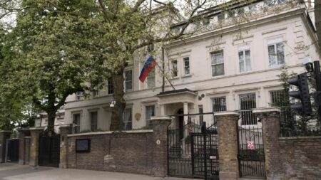budynek ambasady rosyjskiej w Wielkiej Brytanii
