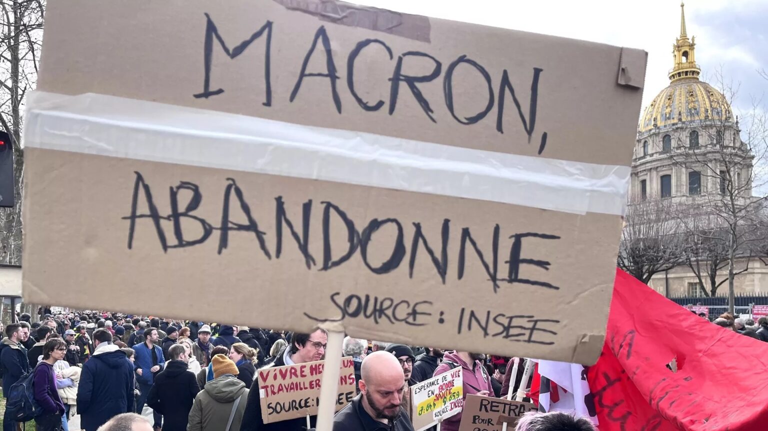 Macron protesty francja