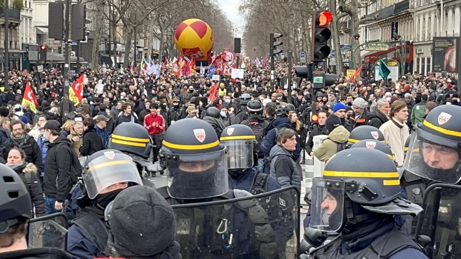 Protesty paryz