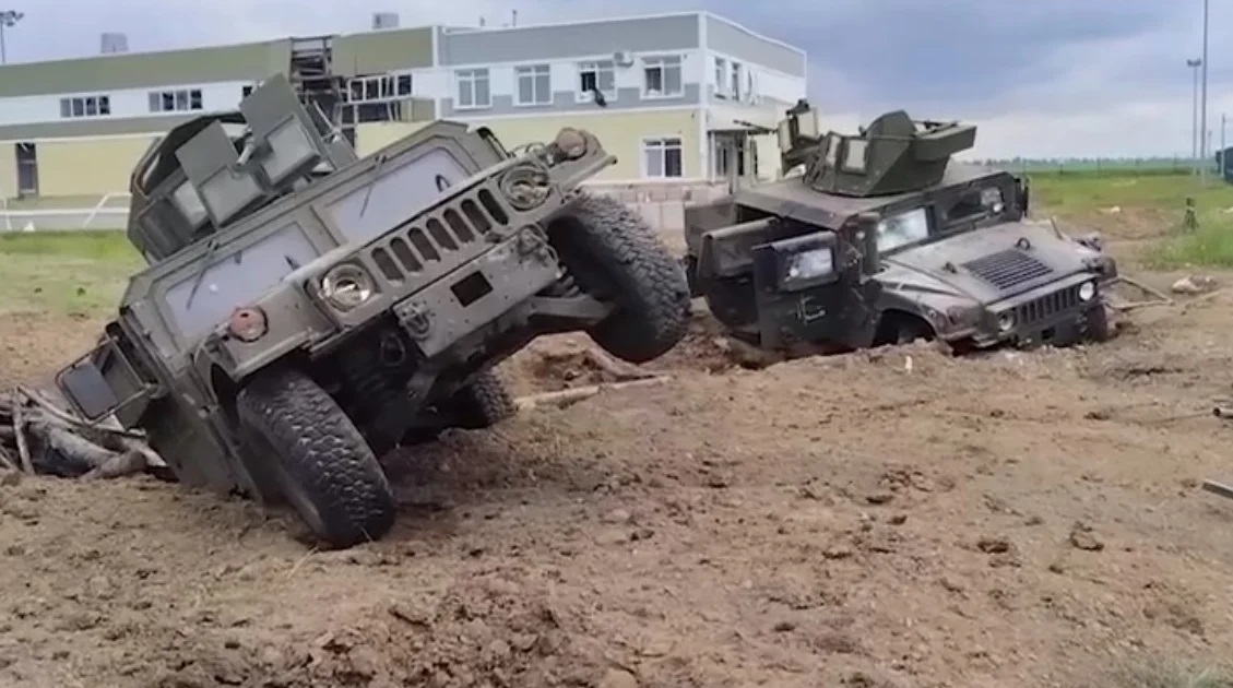 Ukrainskie pojazdy wojskowe zniszczone w obwodzie bielgorodzkim