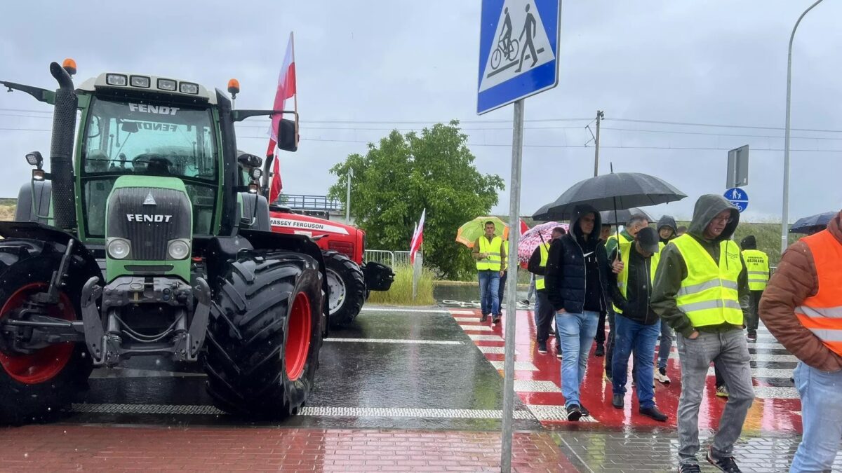 Rolnicy blokada przejscia z Ukraina
