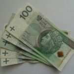 banknotes money polish poland cash pln bill 100 622741 1 pieniadze