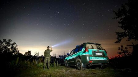 Patrol Strazy Granicznej na granicy z Bialorusia zdj