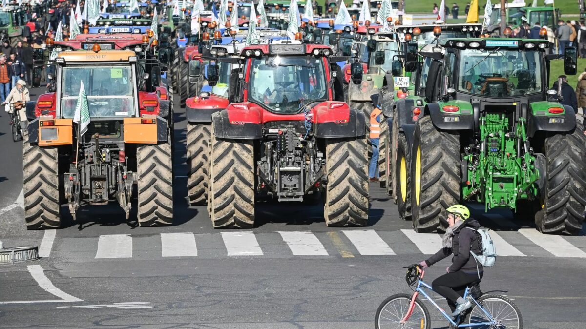 Rolnicy Francja 889978