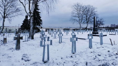 cementarz w Kaliszu 08 scaled 1
