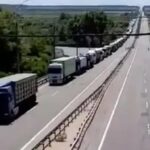 Kierowcy ciezarowek zablokowali autostrade Kijow Odessa na Ukrainie