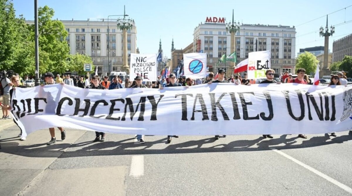 Marsz przeciwko UE Warszawa