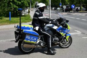 policja motocykl 768x512 1