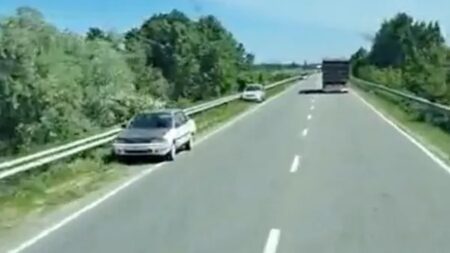 samochodu Ukraina ucieczka Moldawia