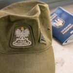 Paszport Ukrainski i czapka SG