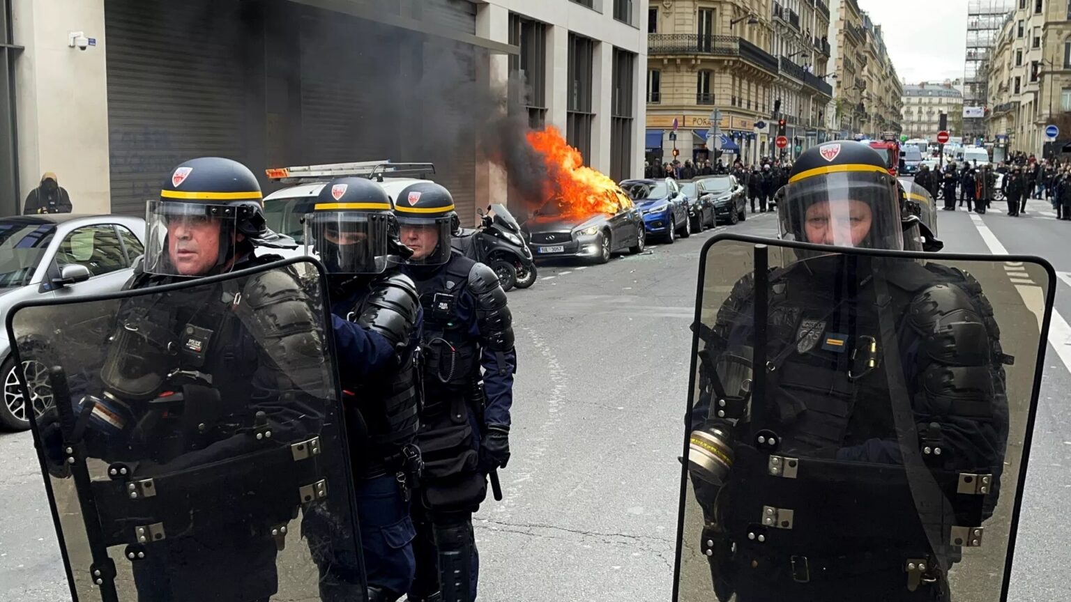 Francja policja protesty