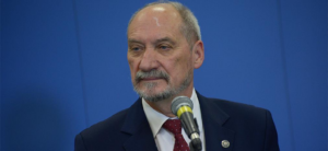 Macierewicz