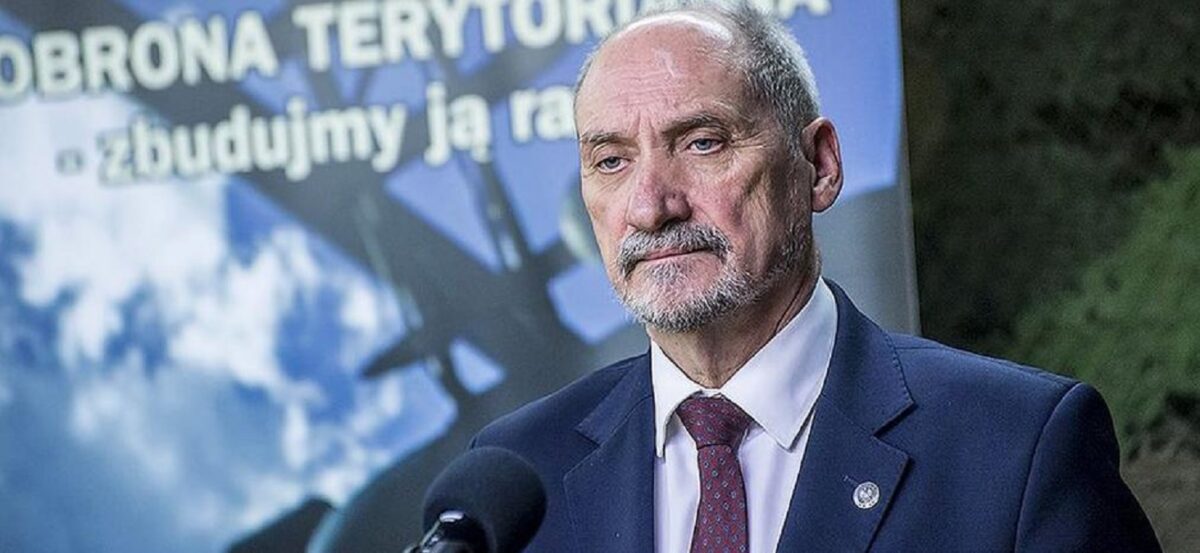 Macierewicz