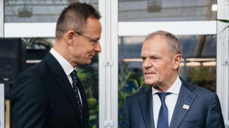 Tusk i Szijjatro