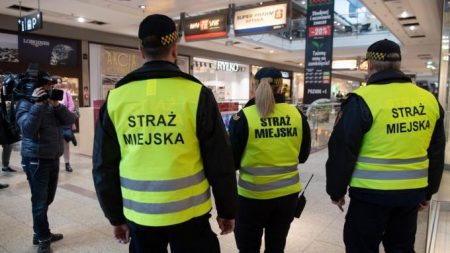 Straż Miejska nie może skierować wniosku o ukaranie do Sądu za brak maseczki SM w Galerii