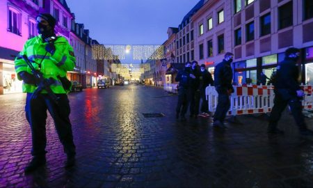 Niemcy: Rekordowy przyrost zakażeń. Wraca pomysł godziny policyjnej dla niezaszczepionych niecy gp