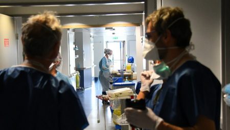Hospitalizacje i zgony w szpitalu: większość stanowią zaszczepieni image