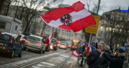 Austria przywróci zasady dotyczące masek COVID zaledwie dwa tygodnie po ich zniesieniu 180322austria1