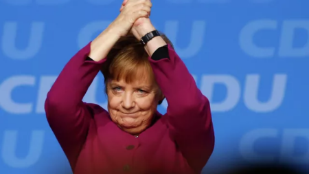 Merkel mówi, że nie żałuje zakupu gazu z Rosji Merkel 0806