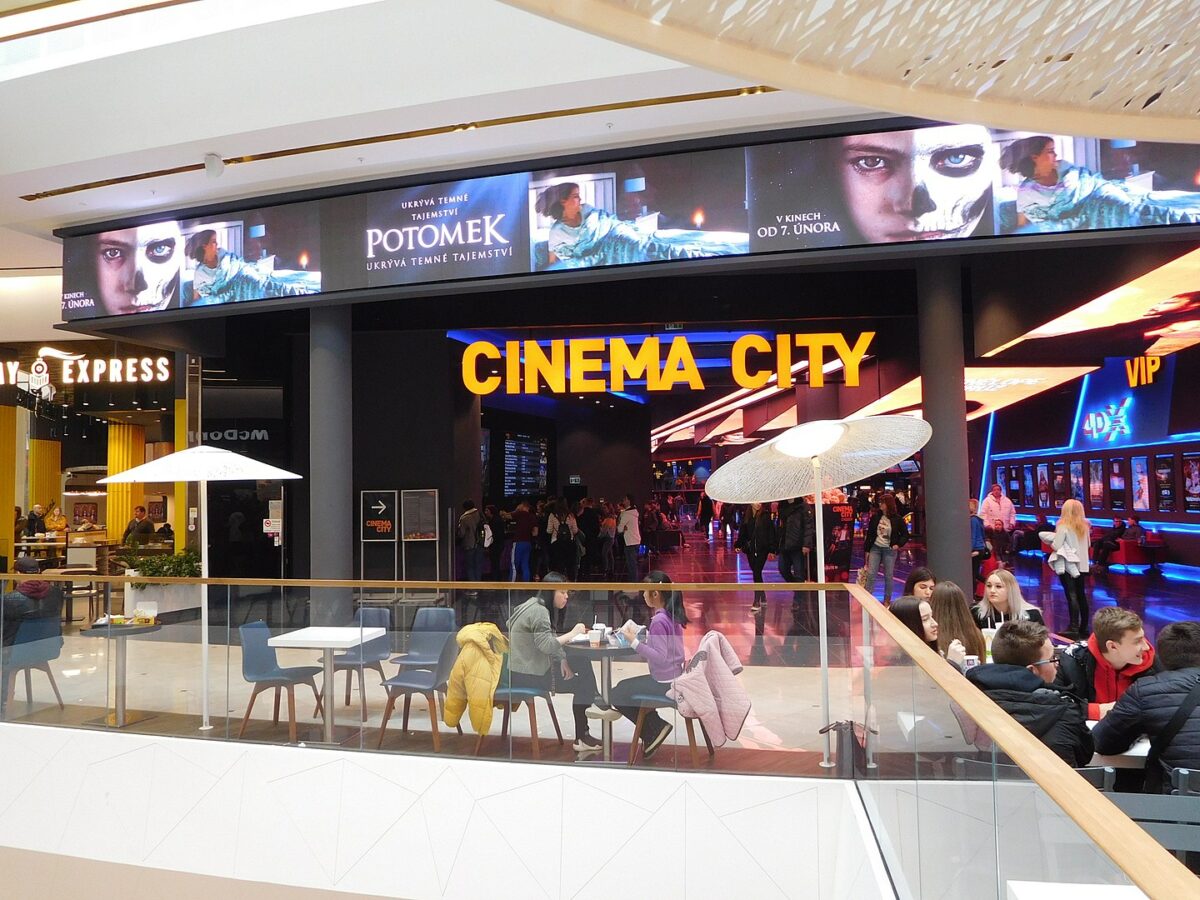 Cinema City: sieć ogłosi upadłość. Czy kina w Polsce zostaną zamknięte? 1440px Praha Chodov Centrum Chodov Cinema City 2