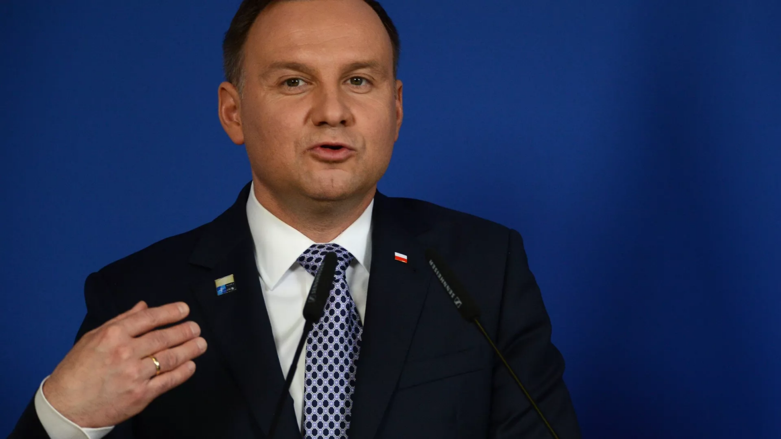 Prezydent Andrzej Duda ostrzegł prezydenta Iranu: Polska będzie aktywnie sprzeciwiać się kupowaniu broni przez Rosję Duda 0208 e1662883553731
