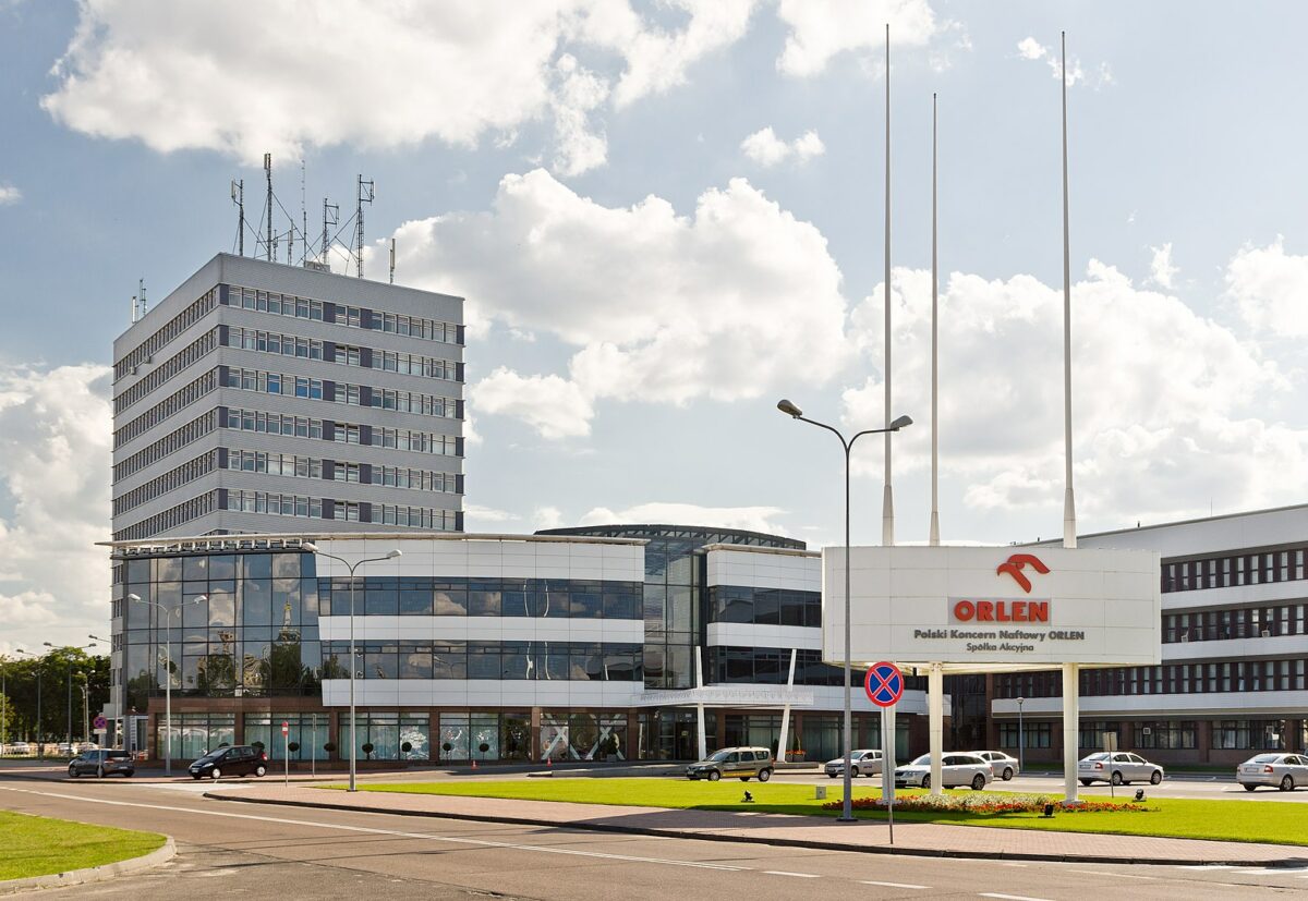 1568px Plock Orlen budynek biurowy