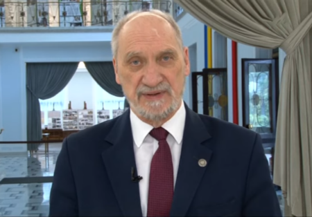 Macierewicz