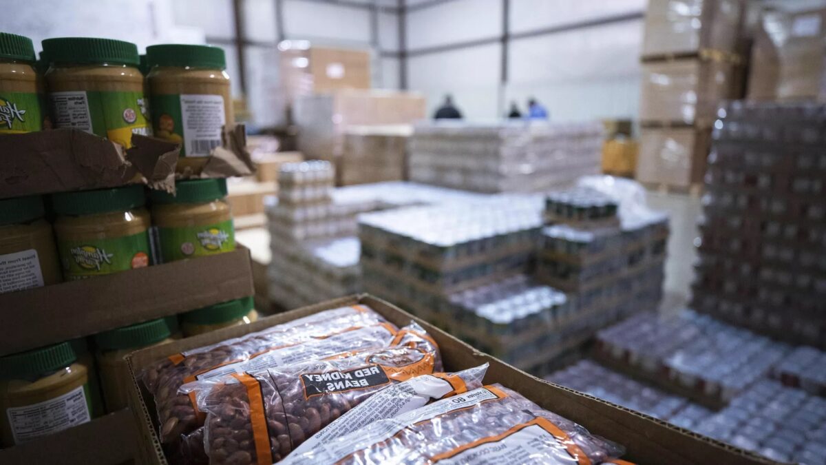 Jedzenie w banku zywnosci USA e1674400076846