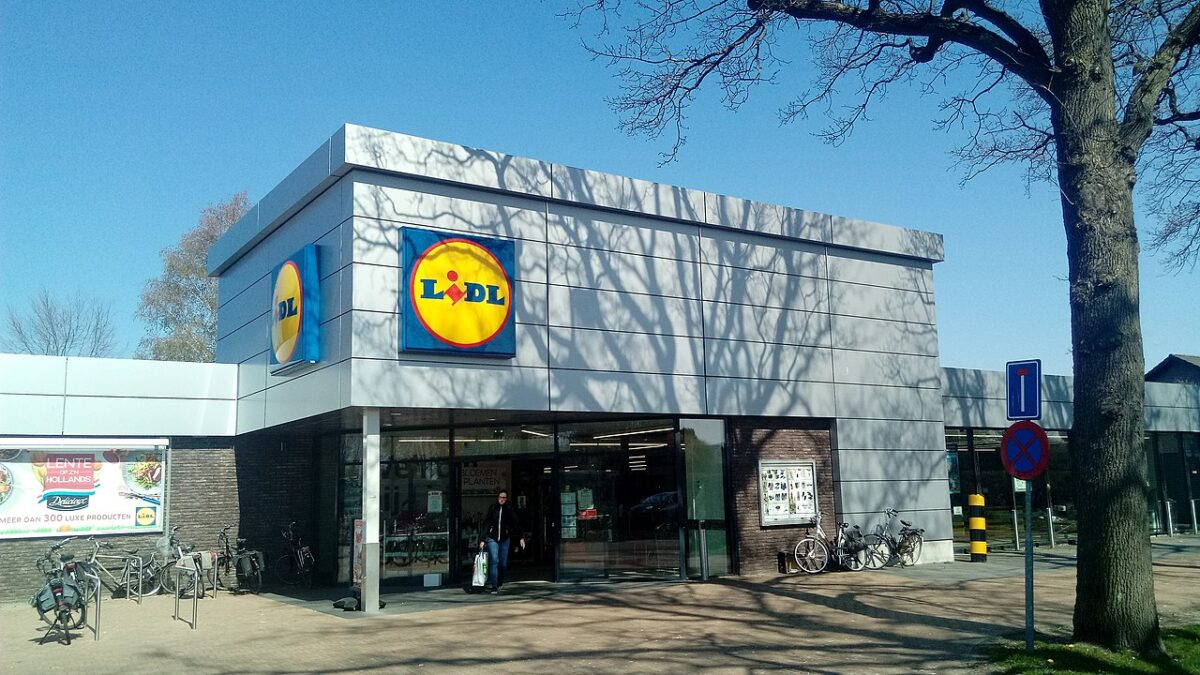 1280px Lidl Eelde Paterswolde 2019 01