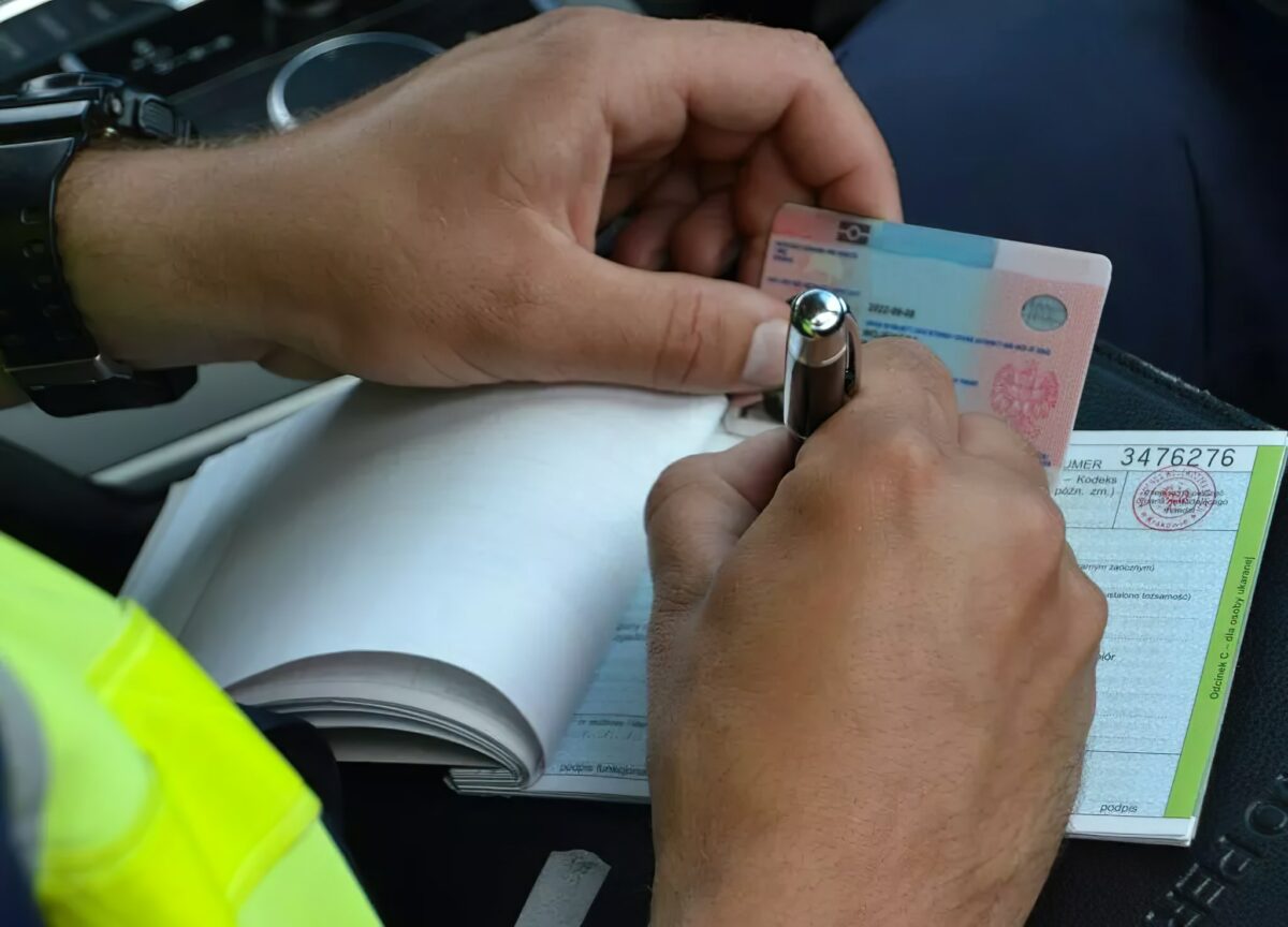 MandatPolicjaPrawoJazdy