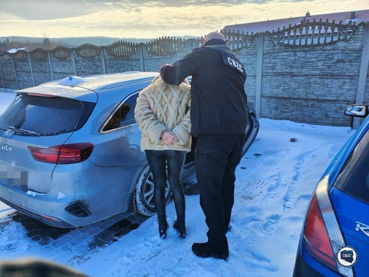 CBZC zatrzymało 34-latka. Kradł nadpłaty z kont energetycznych, używając danych Polaków z darknetu CBSP 1 NW Ukra