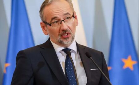 Adam Niedzielski brutalnie pobity w Siedlcach. Sprawcy sami zgłosili się na policję, Tusk reaguje! Niedziela e1664375130239