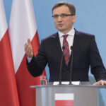 Trzymajcie telefony. Ziobro zadzwonił na numer z listu gończego, aby zakpić z policji 2 ZbigniewZiobro