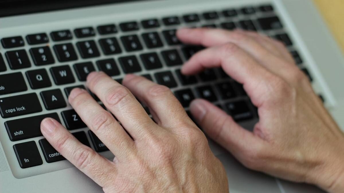 Polska gospodarka rośnie w zawrotnym tempie – wyprzedza Niemcy i Francję Komputer dfhdgh