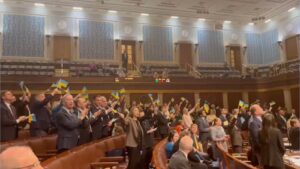 140 kongresmenów żąda usunięcia Kristi Noem. Głosowanie nad impeachmentem szefowej DHS już w przyszłym tygodniu 1 Izba reprezentantow USA