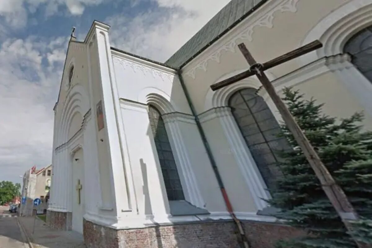 kosciol sw trojcy czaplinek 768x512 1