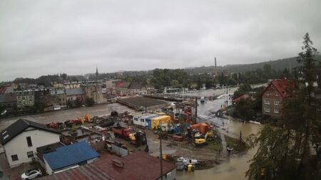 Głuchołazy w ruinie po powodzi: Straty oszacowane na 280 mln zł! Glucholazy most