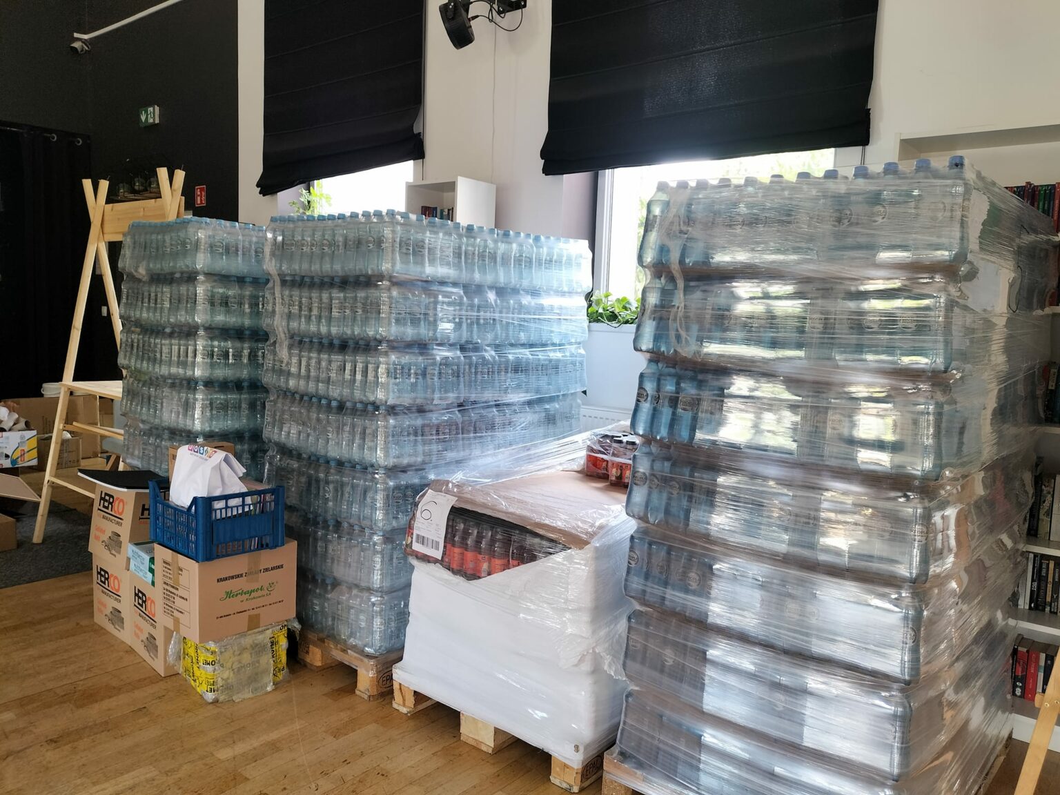 „Ogromna Tragedia”: Szczecin Potrzebuje Wolontariuszy do Pomocy Powodzianom Zbiorka dla powodzian