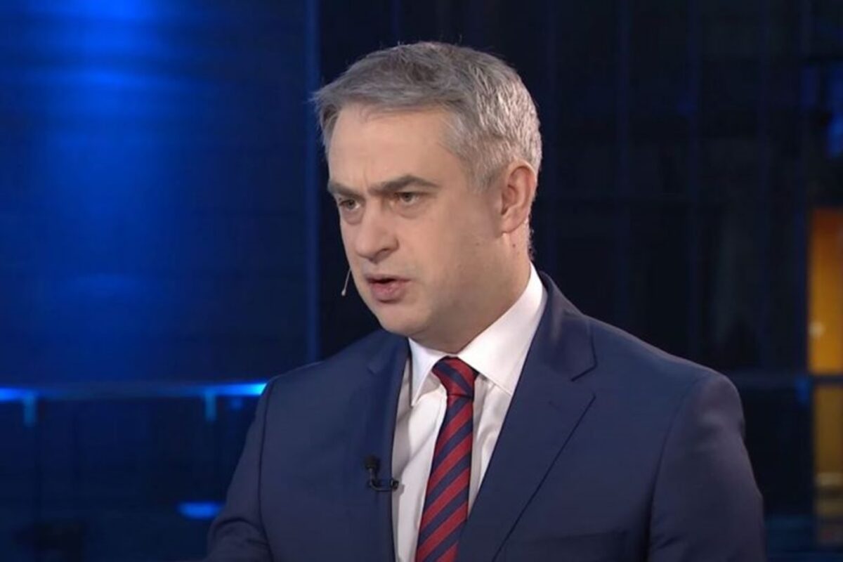 Rząd nie ustąpi ws. podatku cyfrowego. Giganci zapłacą w Polsce miliony od 2025! Krzysztof Gawkowski f