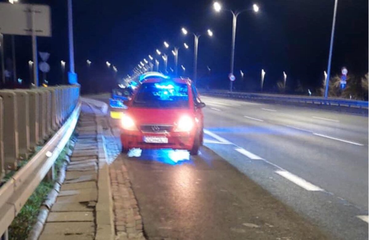 -20°C sparaliżowało stolicę. Trzymetrowe zapadlisko zamyka Wisłostradę na wysokości Torwaru Ukier pijany wislostrada