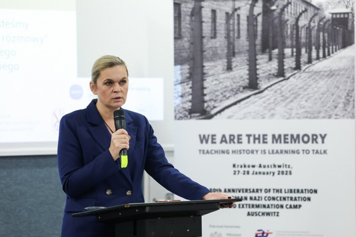 Nowacka i sprawa „polskich nazistów”. Bodnarowska upolityczniona prokuratura nie widzi podstaw do śledztwa Nowacka