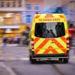 PILNA akcja w szpitalu. Pacjent miał w odbycie pocisk artyleryjski z I wojny światowej. 1 Brytyjscy medycy ratownictwo medyczne wielka brytania