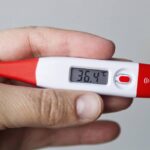 Masz gorączkę? Mrozy nie zabijają wirusów. W Polsce trwa szczyt epidemii grypy 3 Termometr