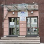 „Paragon grozy” u lekarza na NFZ. Pacjenci dopłacają za „lepsze materiały” i szybsze terminy. Czy służba zdrowia jest jeszcze darmowa? 3 NFZ