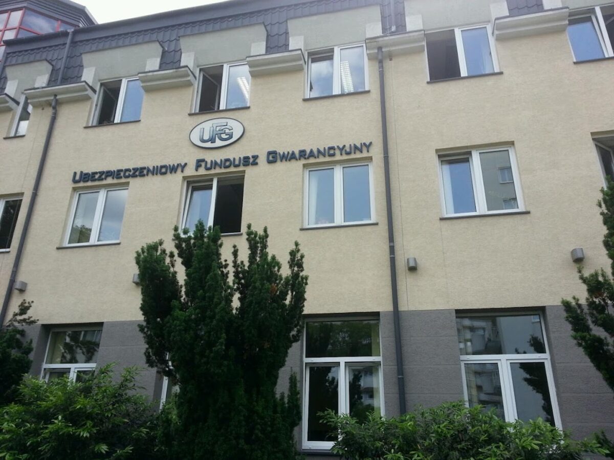 NSA zmienia podejście do kar za brak OC. Czy kierowcy zyskają ochronę przed działaniami UFG? UFG